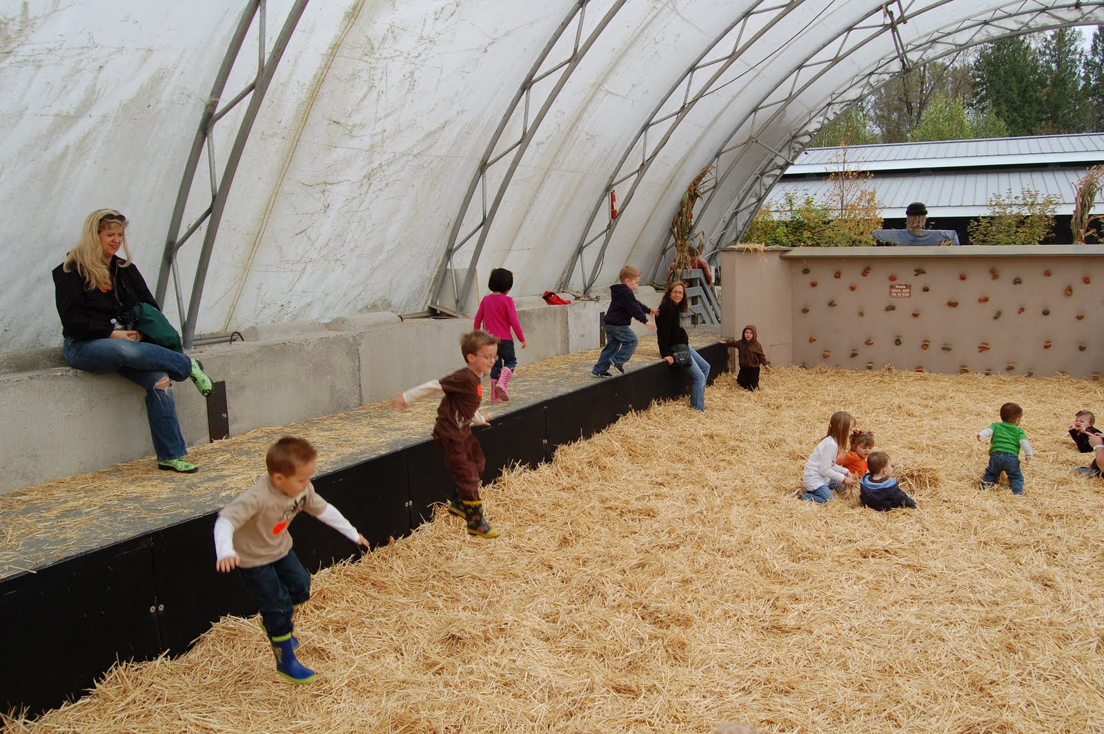 MOMS Club® of Sumner/Bonney Lake, Washington: Remlinger Farms