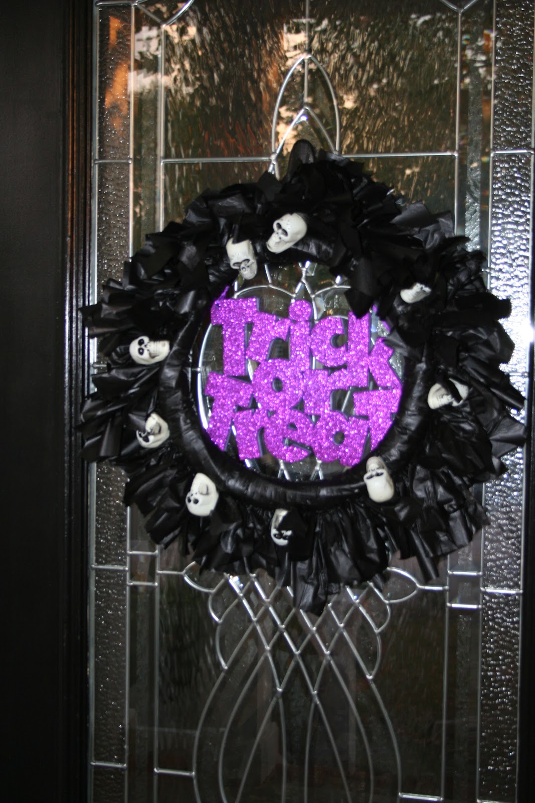 One Crafty Chick�s Creations Dollar Tree Halloween Wreath