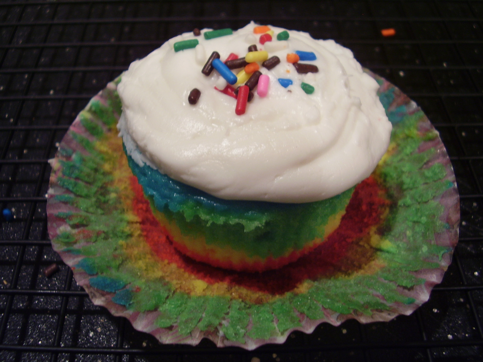 [RAINBOW-CUPCAKES+039.jpg]