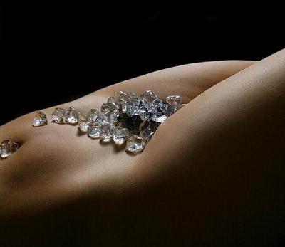 [A_mujer_desnuda_piel_desnuda_1.jpg]