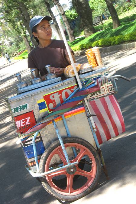 ice cream vendor in Burnham Park in Baguio City