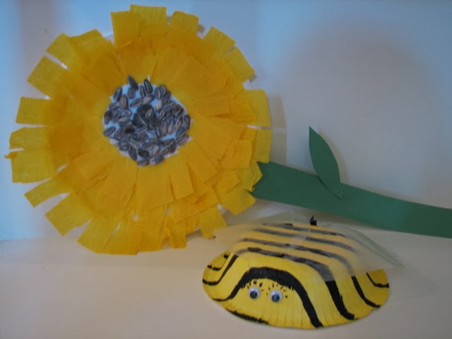 [bees+and+owl+003.JPG]