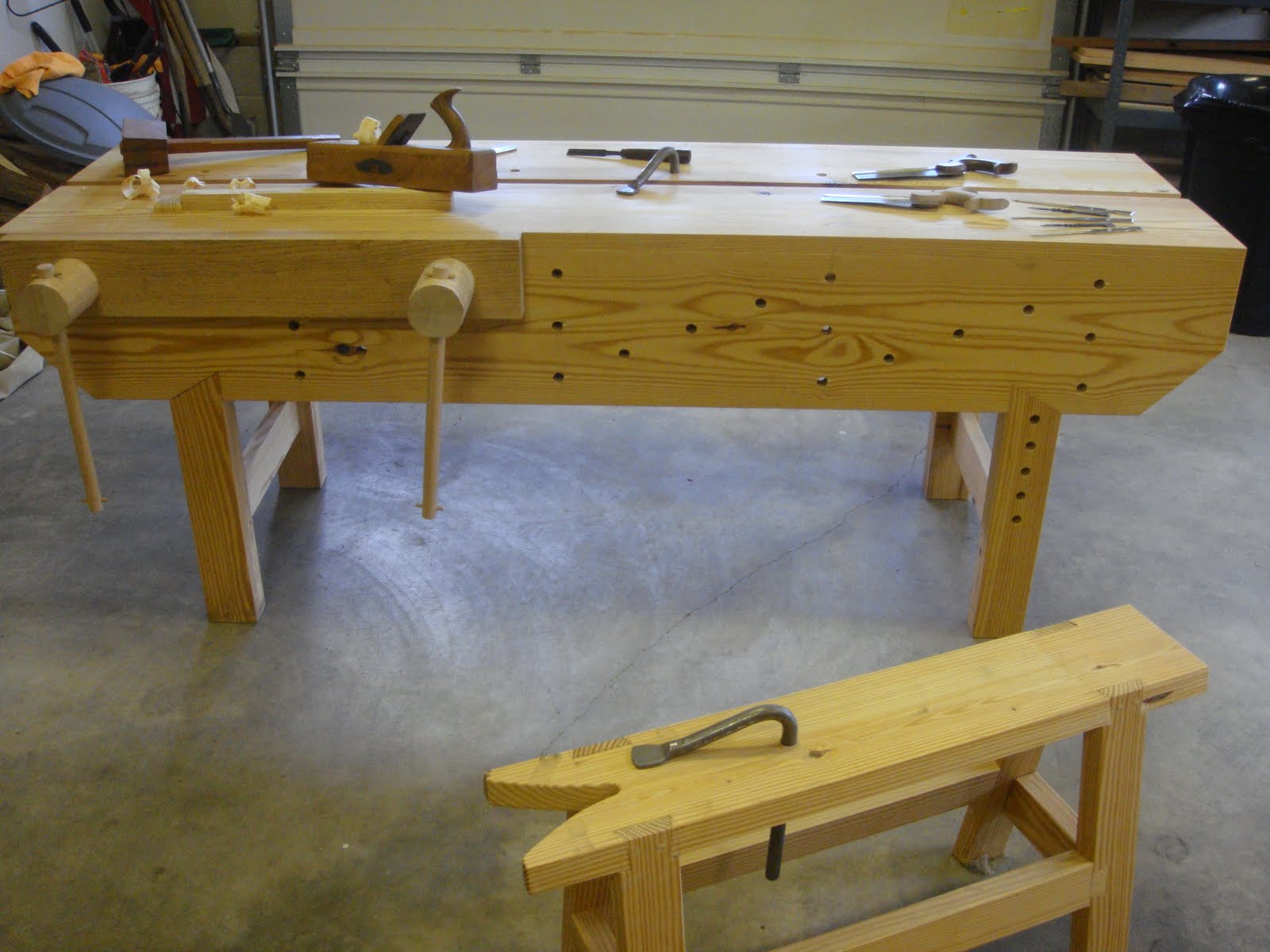 Plane Shavings: Workbench Complete