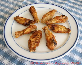  344º Menú, Langostinos con gulas al ajillo, alitas de pollo fritas, ensalada y fruta 