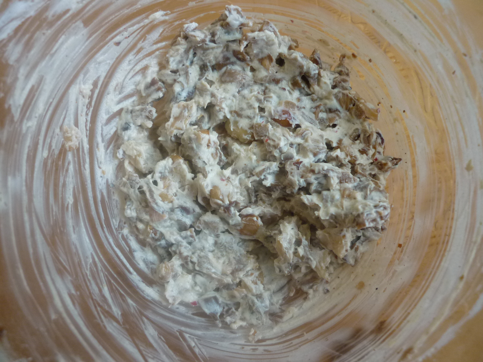 Steinpilzravioli in Zitronenbutter mit Lachsstreifen