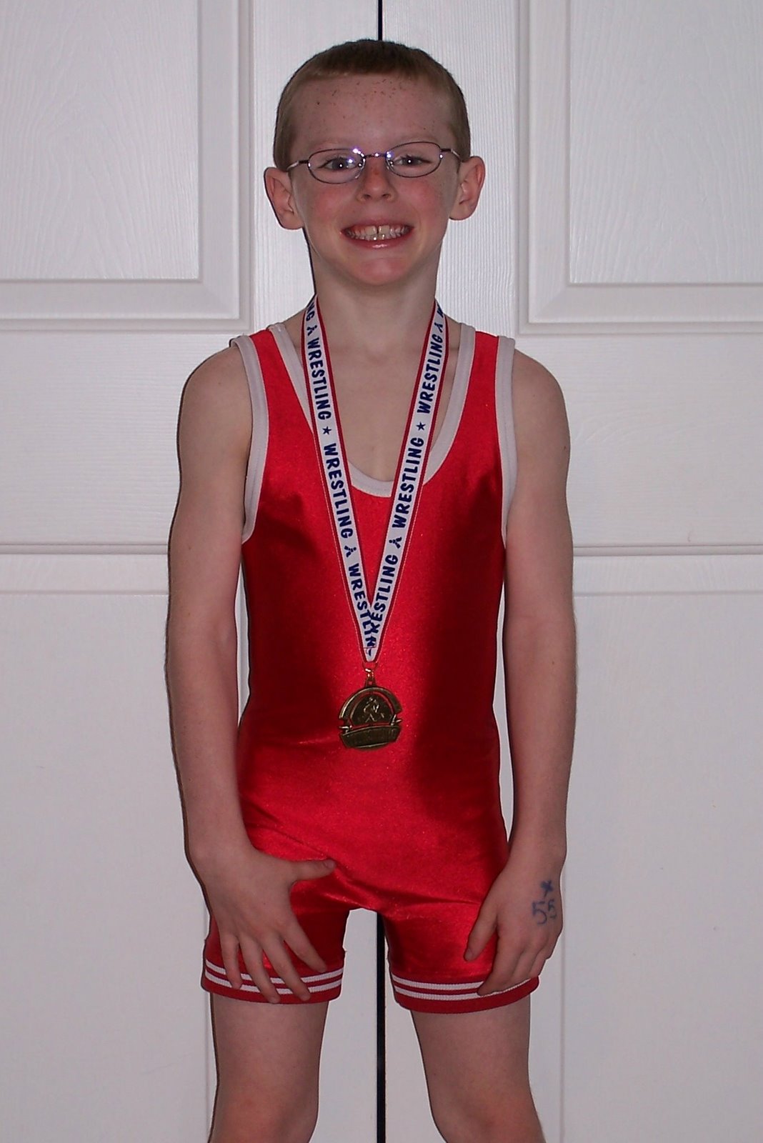 [Robbie+singlet+medal.jpg]