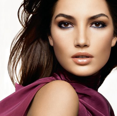 [fall-08-daring-model-shot.jpg]