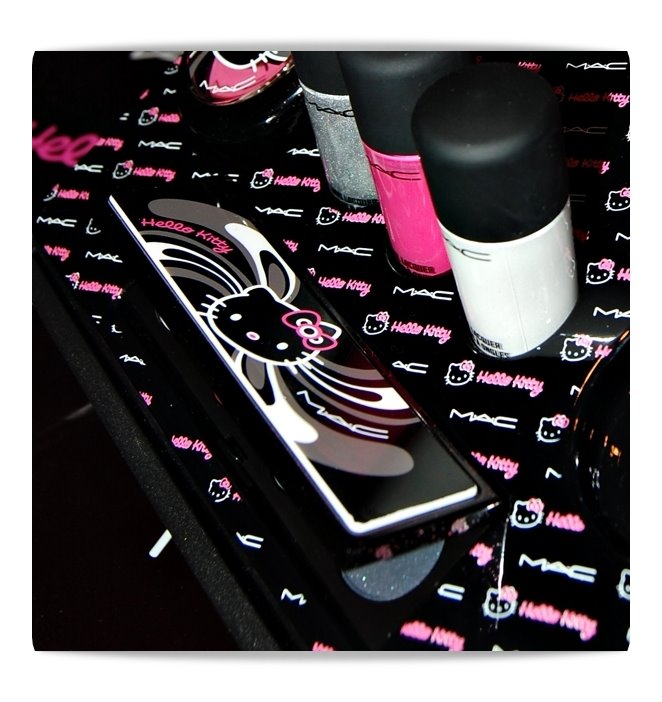 [MAC+Hello+Kitty+3.JPG]