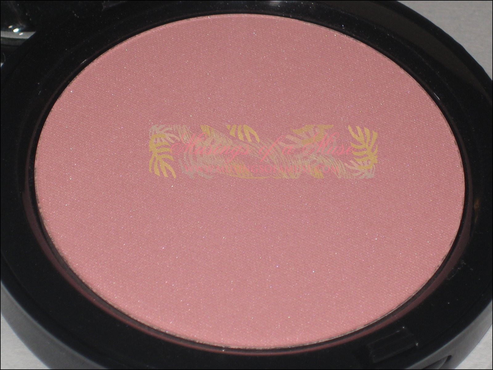 [Bobbi+Brown+Illuminating+Bronzer+Antigua+006.JPG]