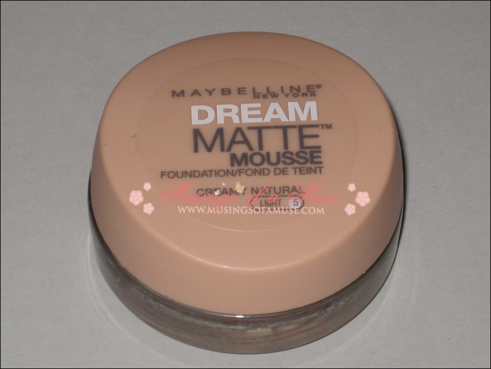 [Maybelline+Dream+Matte+Mousse+Foundation+5.JPG]