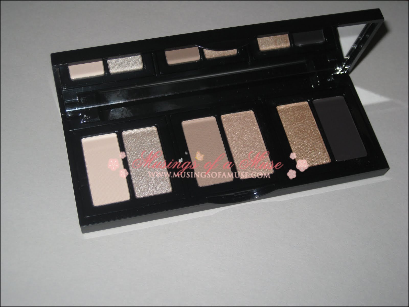 [Bobbi+Brown+Nude+Eye+Palette+4.JPG]