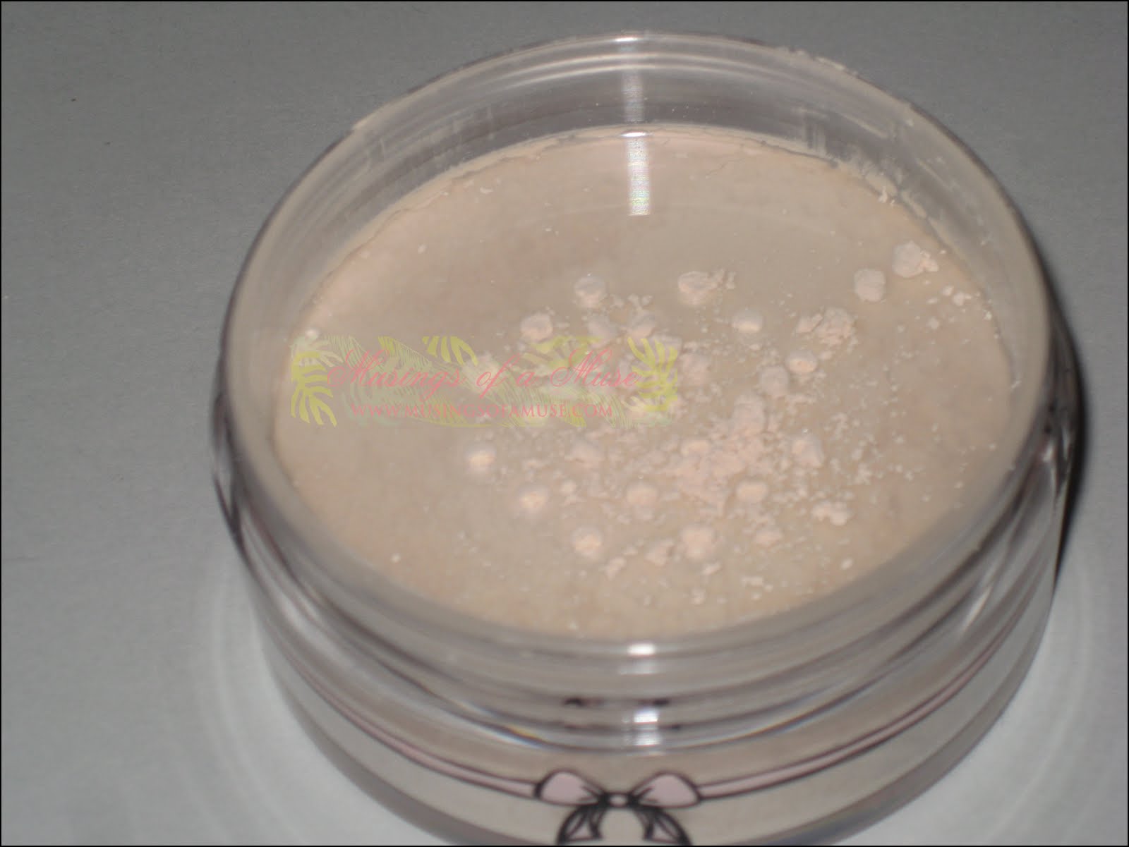 [Benefit+Matterial+Girl+11.JPG]