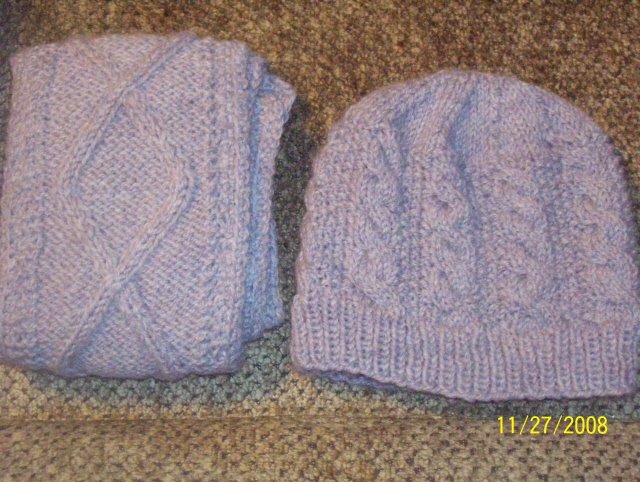 [DD2+scarf+hat.jpg]