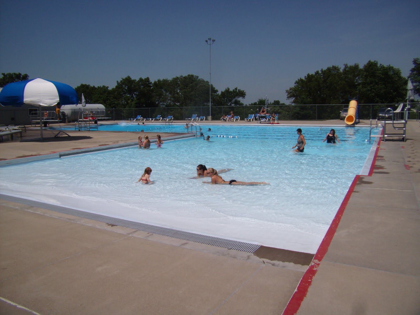 Williams Family Sigourney Swimming Pool