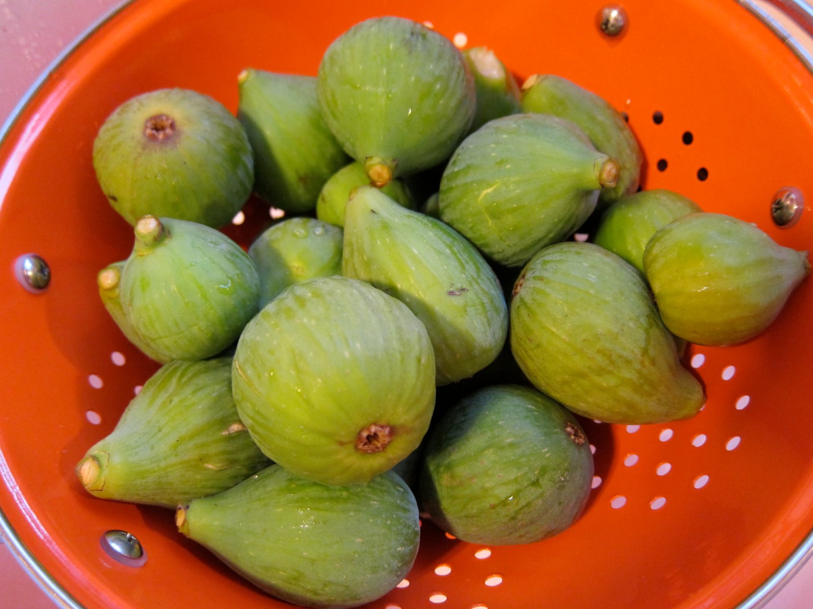WholeFoodVegan Backyard Green Figs