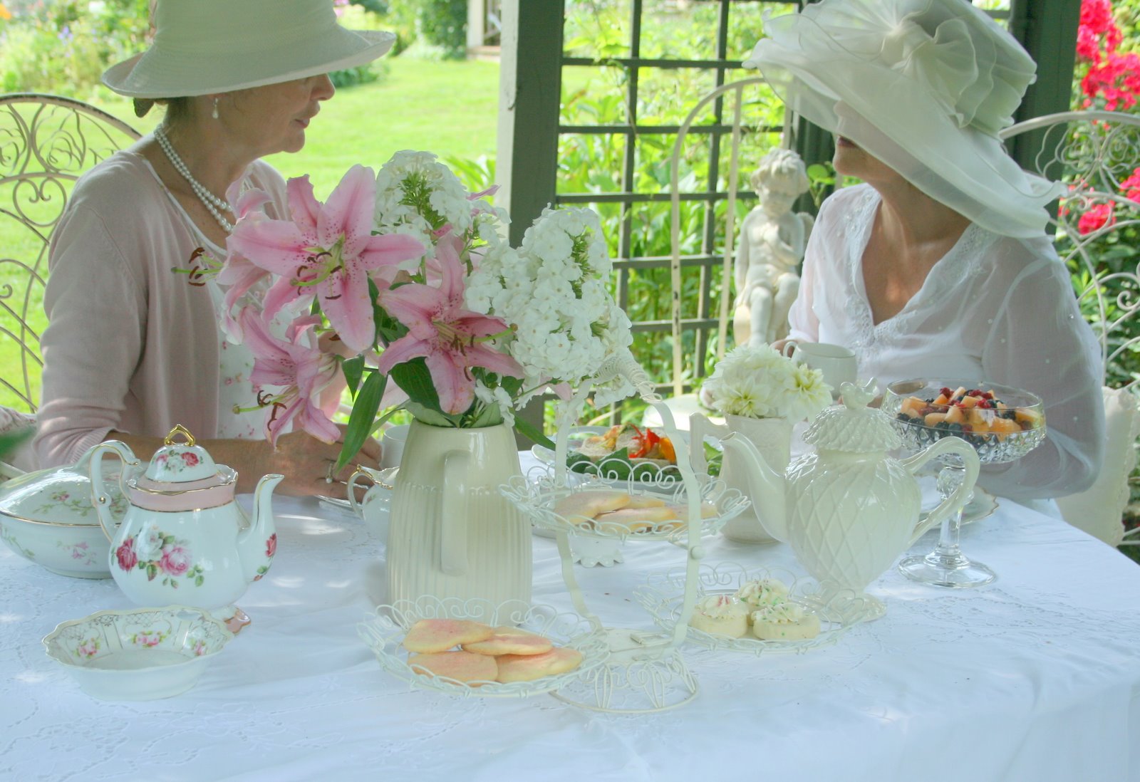 A Summer Afternoon Garden Tea ! Real estate, House and Home