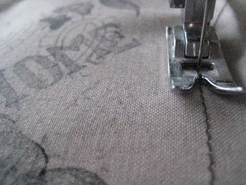 [Sarikissen_nähen.JPG]