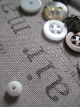 [NähenbeiPetra_Knöpfe.JPG]