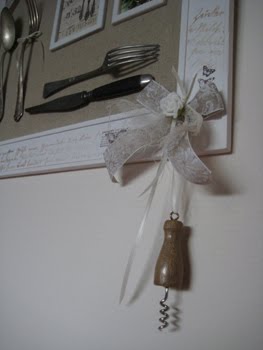 [Besteckrahmen_Schleife.JPG]