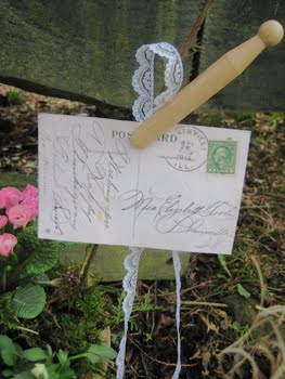 [rosaPrimeln-blauerTopfPostc.JPG]