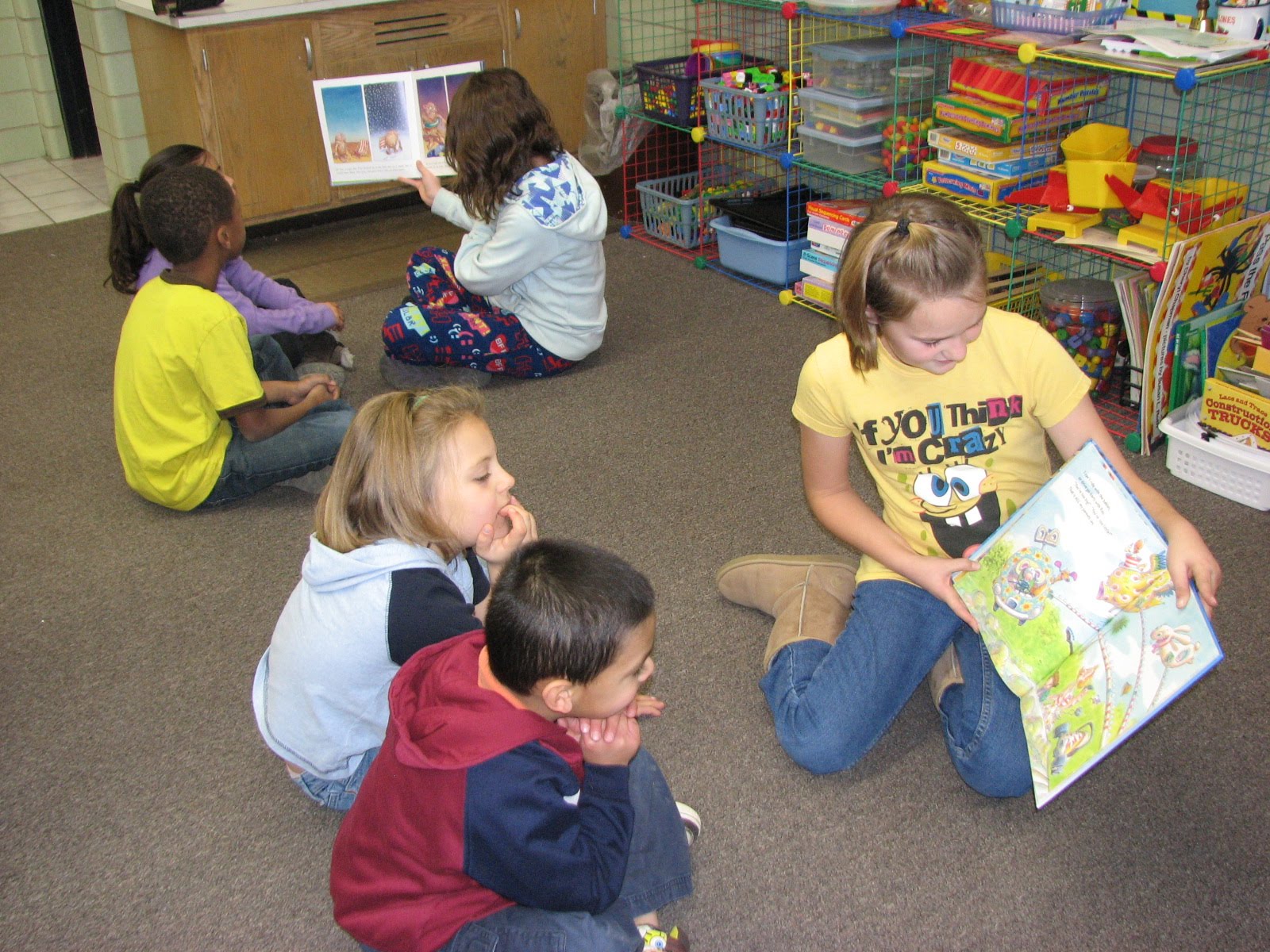 Mrs. Wells' Kindergarten Class 4th Grade Reading Buddies