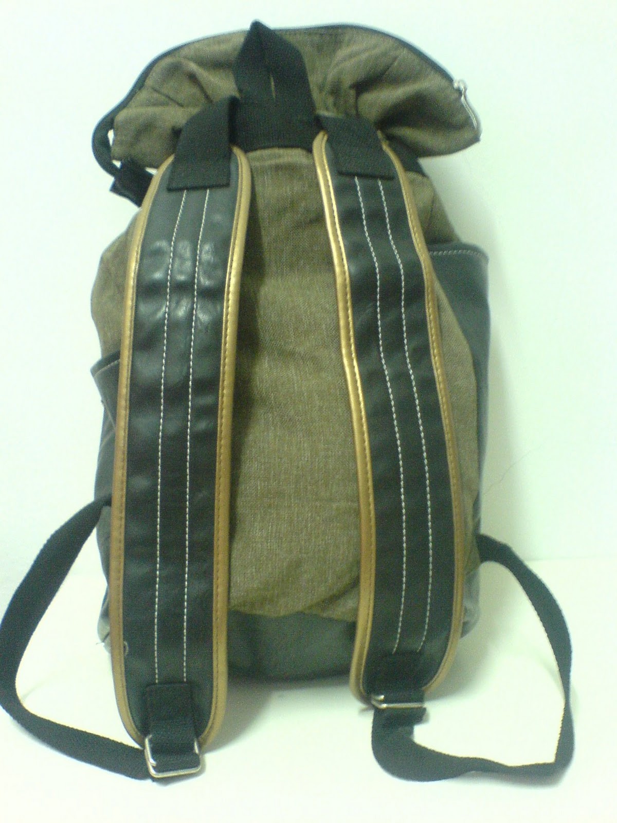 THE BAGBLOGSHOP.: 4SKN BUCKET BACKPACK (SOLD)