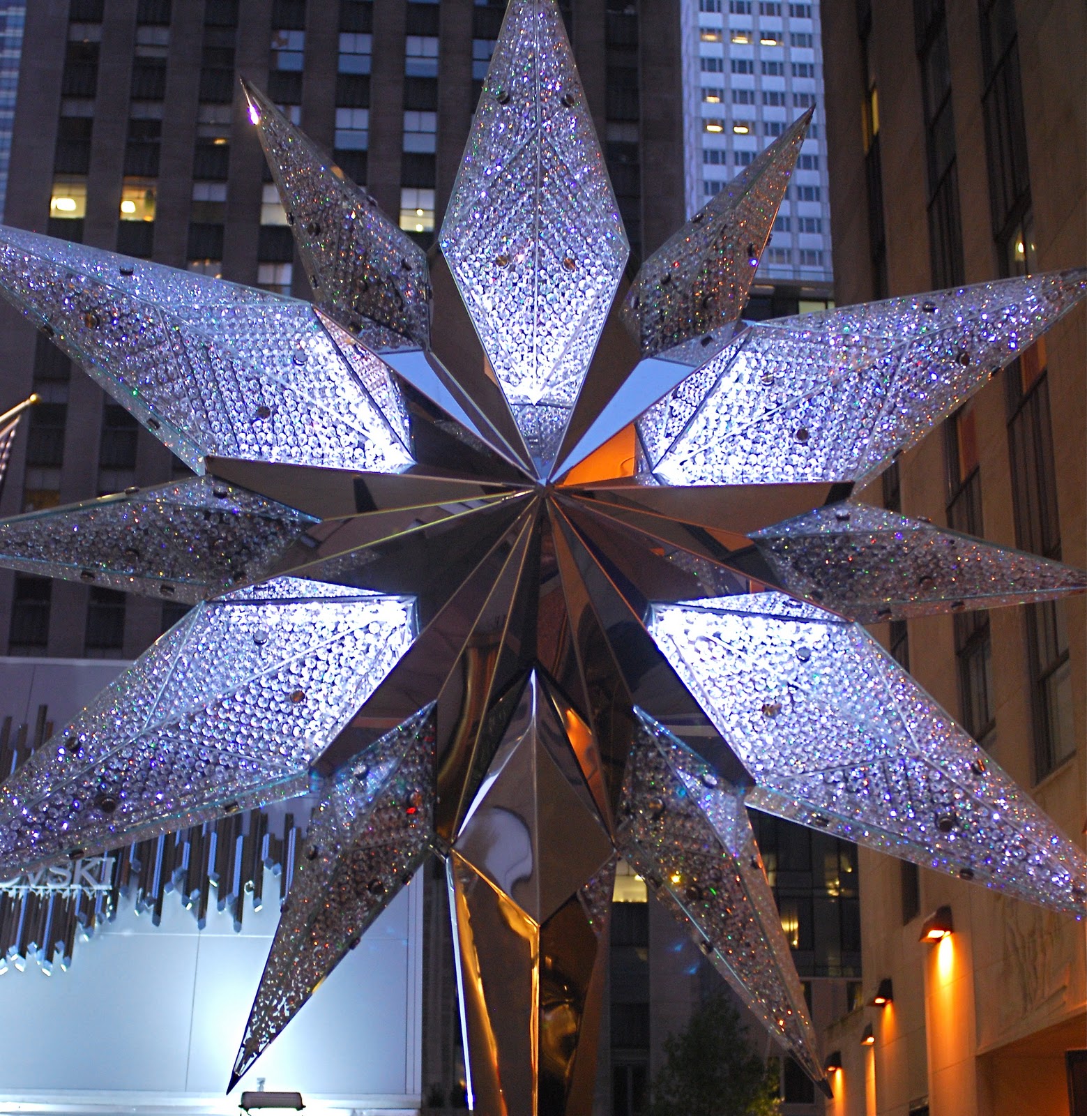NYC ♥ NYC: The Swarovski Star At Rockefeller Center Plaza