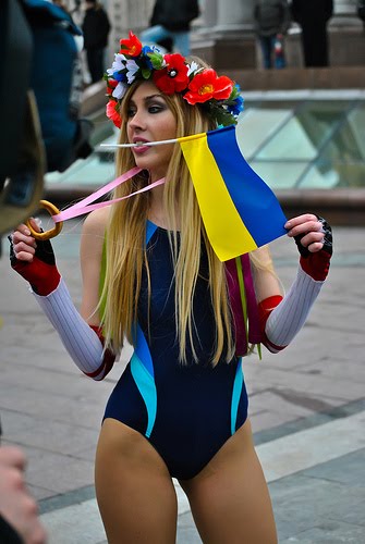 [Femen+contra+participação+Ucraniana+em++Vancouver001.jpg]