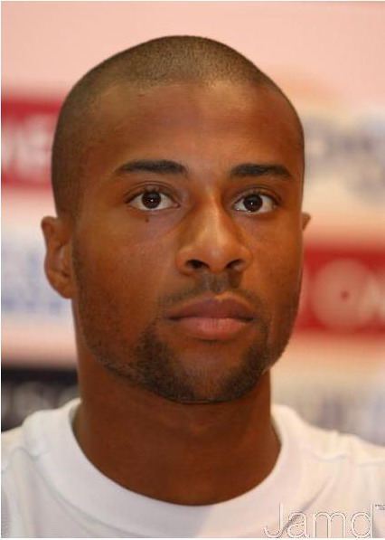 [Nelson+by+Martin+Rose.jpg]