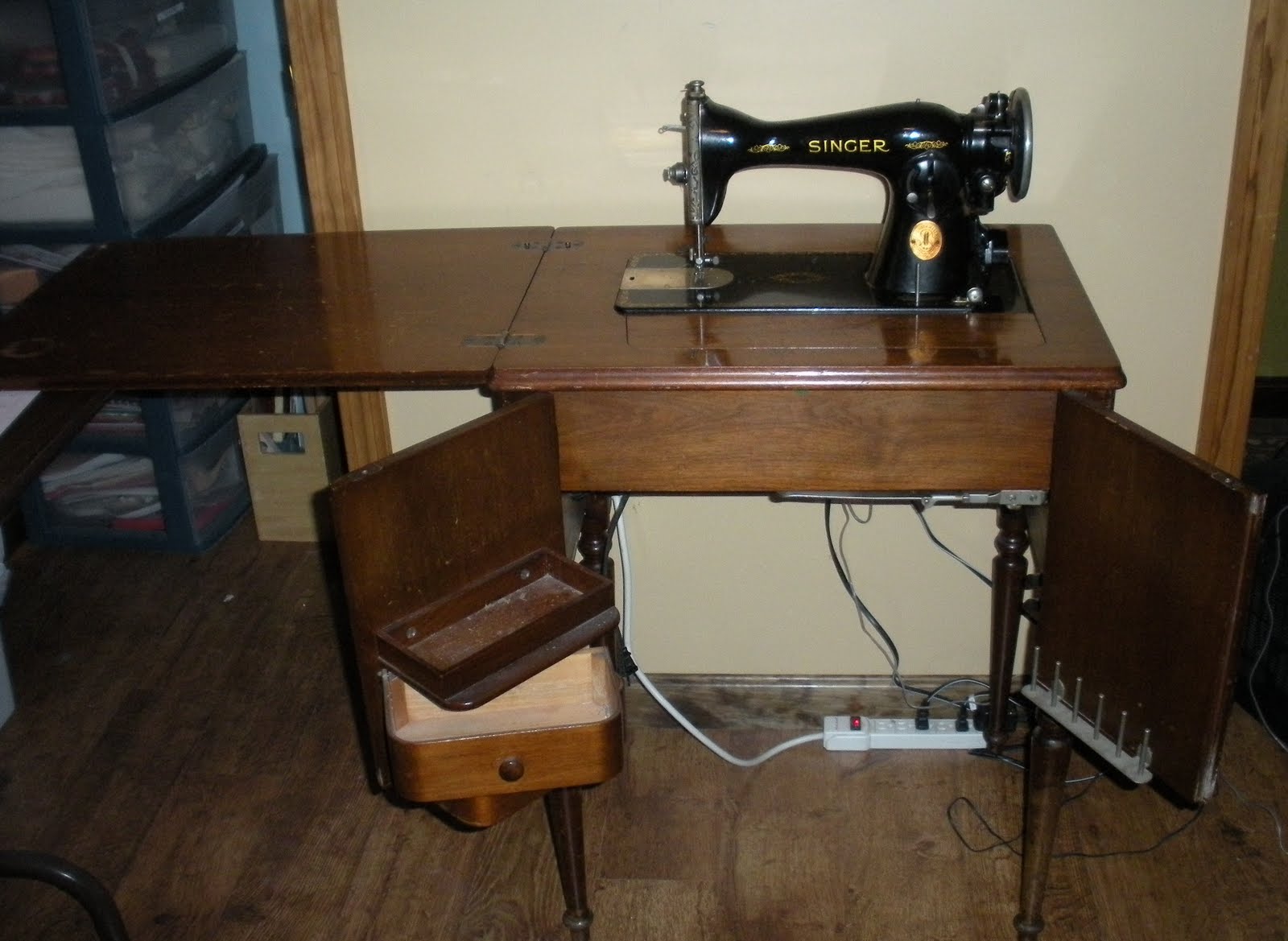 Mountain Quilter Old Singer Sewing Machine