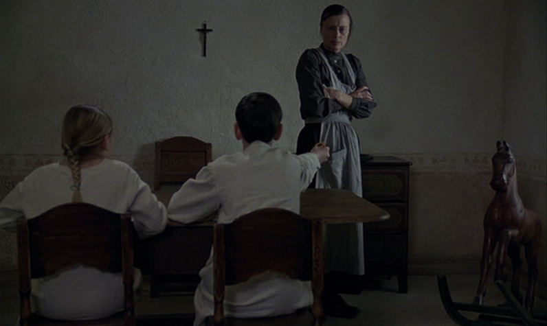 [fannyandalexander.jpg]