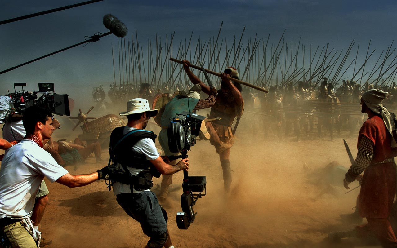 Вера фармига отступники. Кадры со съемок фильмов. Александр фильм 2004 съемки. Актеры на съемочной площадке. Стрингер (дэн гилрой, 2013).