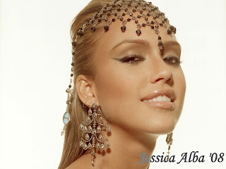 Jessica Alba Big Lips Wallpaper
