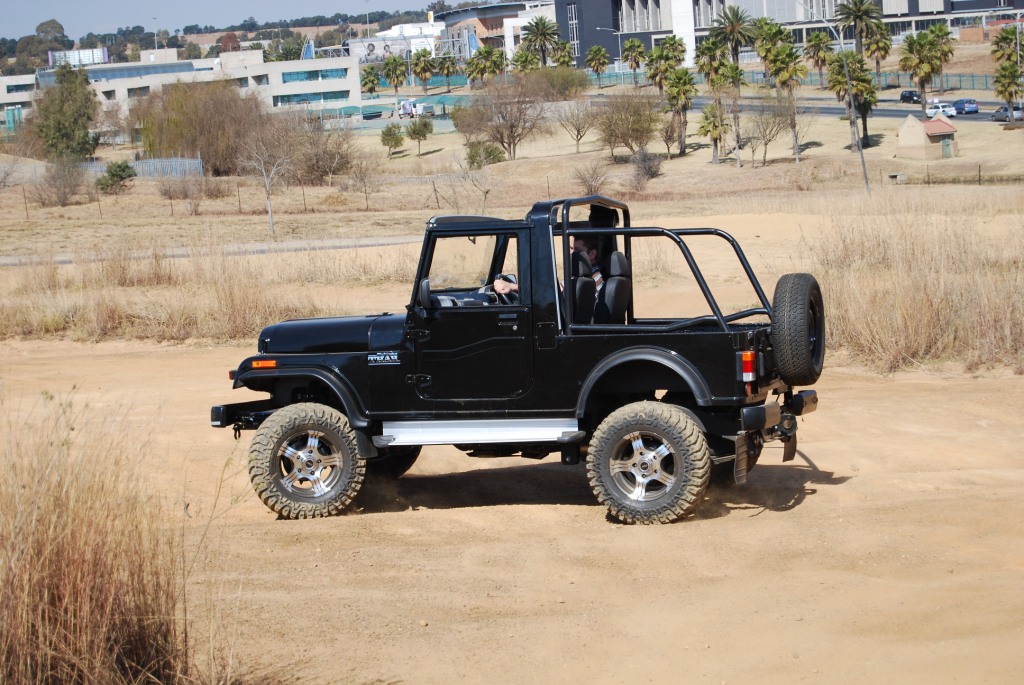 AUTOZONE: Mahindra Thar 4 x 4 SUV Launched In India - Technical