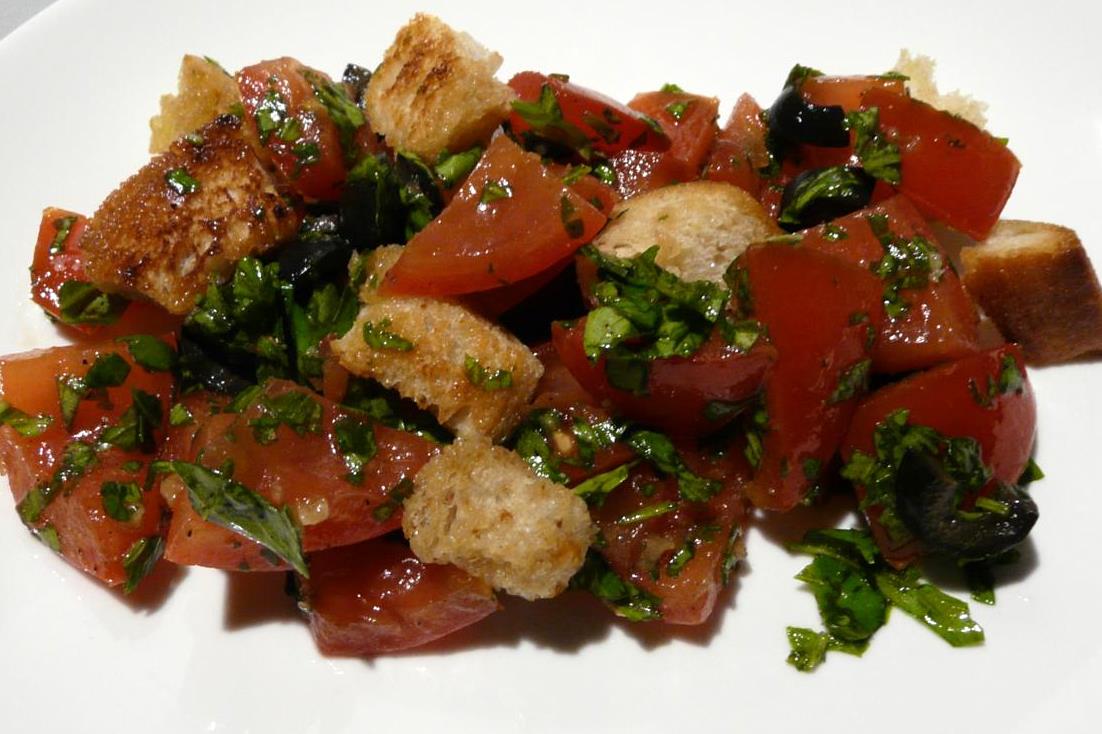 Kulinarische Welten zu Fisch- und Meeresfrucht: Tomaten-Brot-Salat