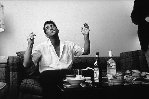 [Sid_Avery_Dean_Martin_in_is_dressing_room_Hollywood_1961_317_1122.jpg]