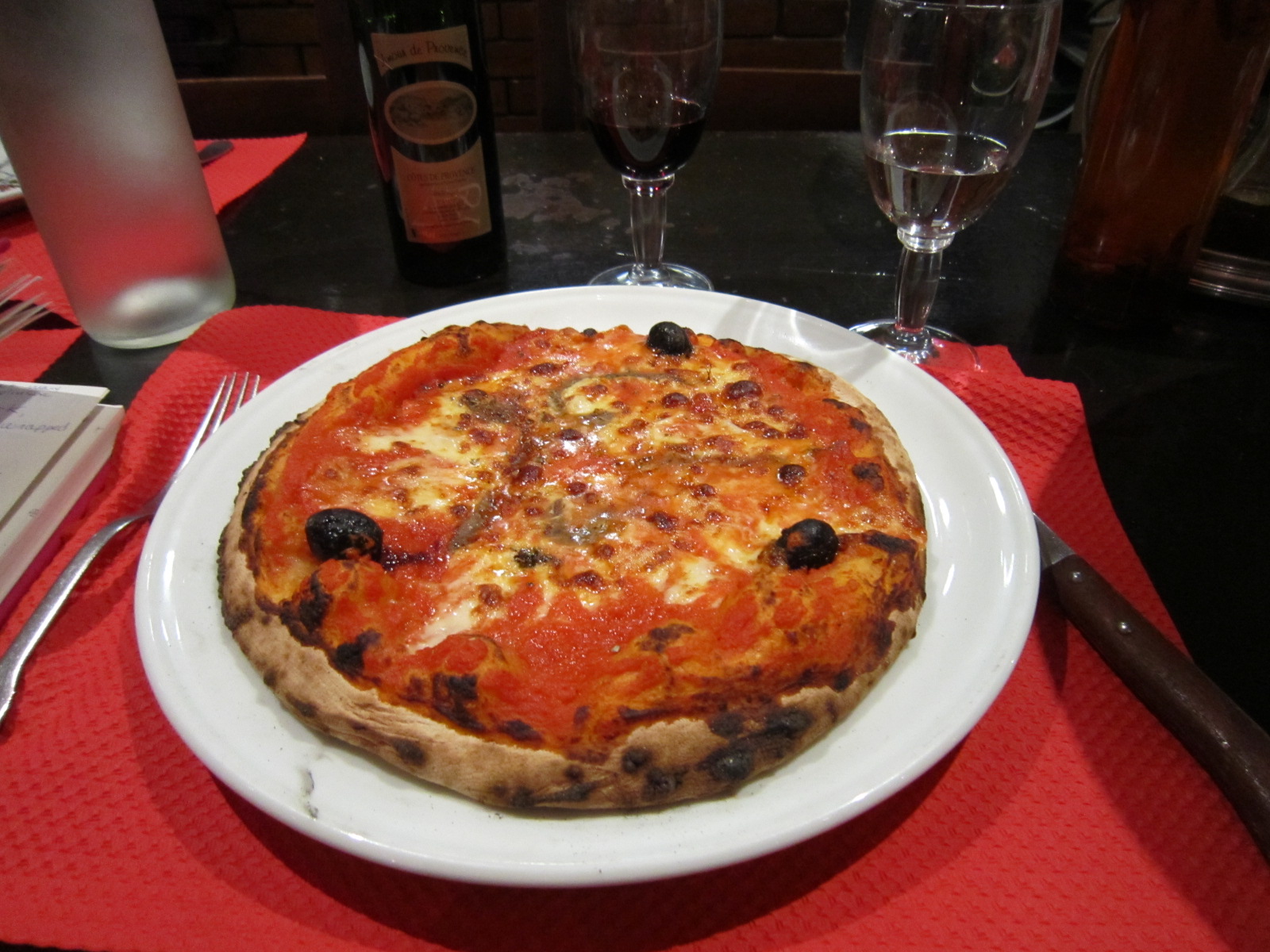 Wandering the globe with Gourmet Lee: Searching for Pizza in Marseille