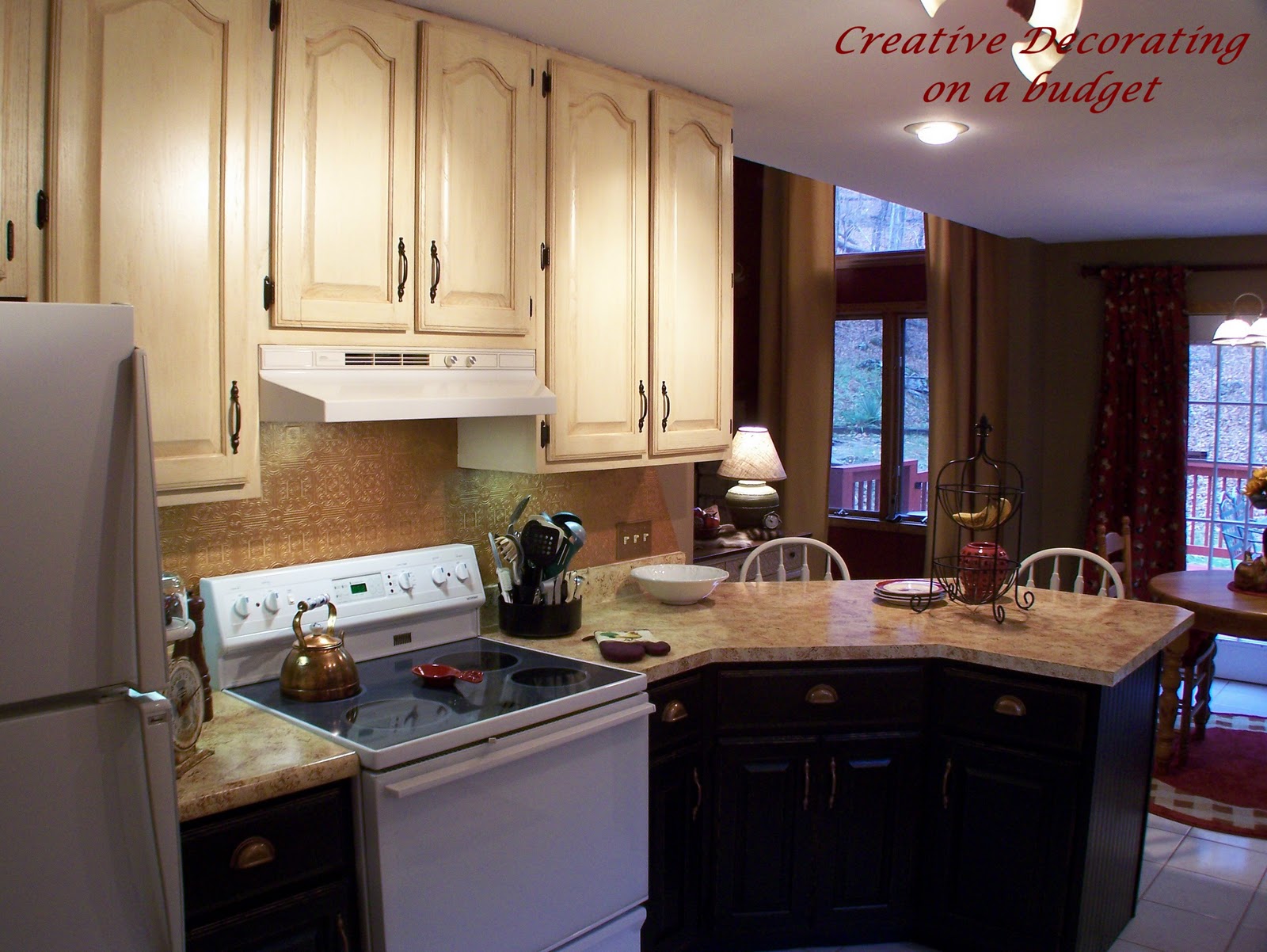 Kitchens With Dark On Bottom And Light On Top