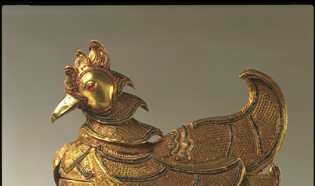 Antique Vs Art Burma Betel box and stand