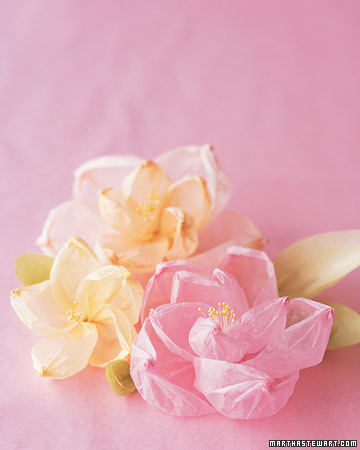 tissue paper flowers how to. crepe paper flowers how to