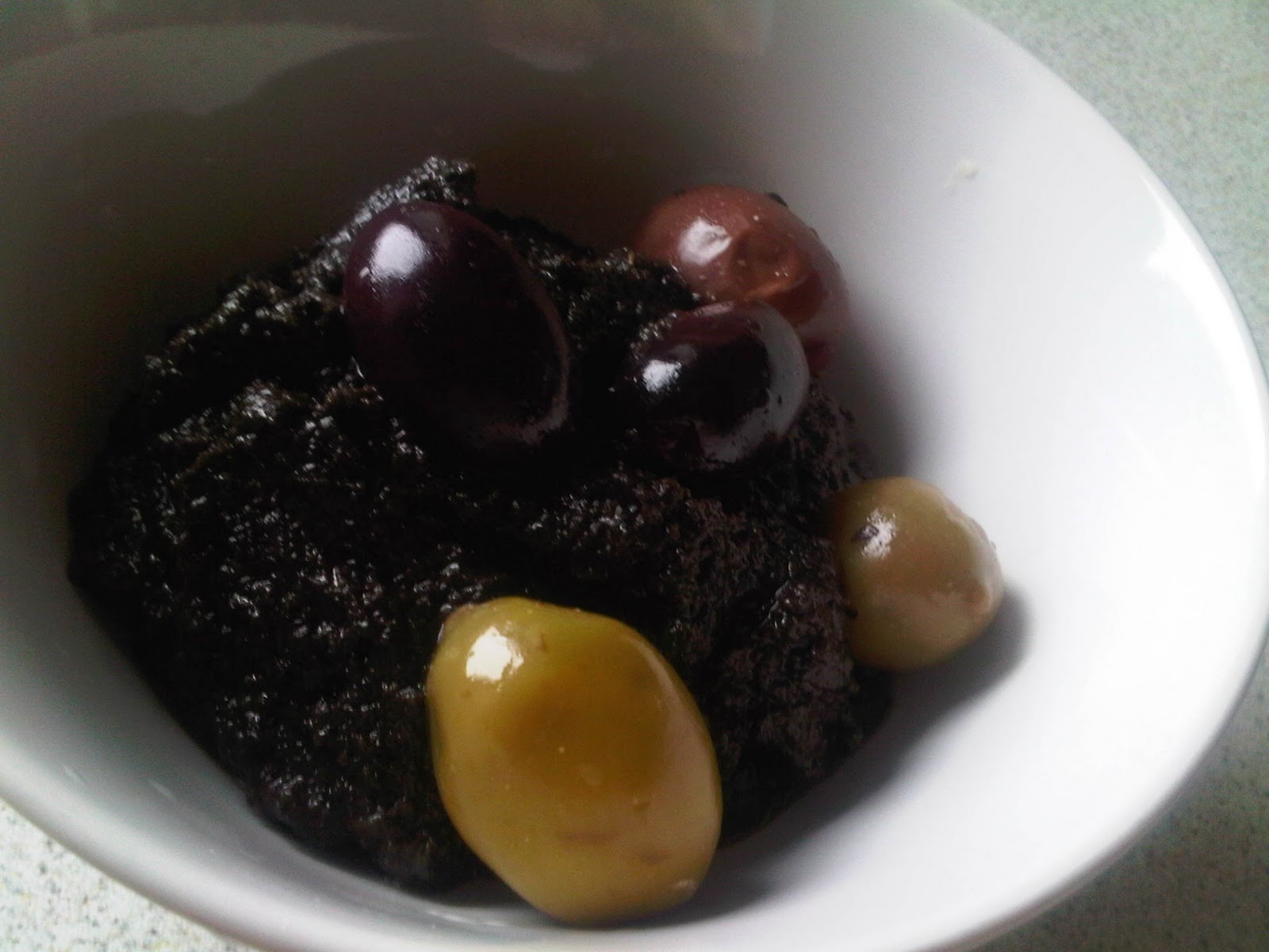 Lemon Love Notes Black Olive Puree & A Few Holiday Snapshots