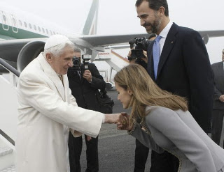 Las Notas de Bigas: Más sobre la visita del Papa a España