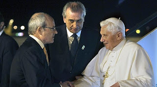 Las Notas de Bigas: Más sobre la visita del Papa a España