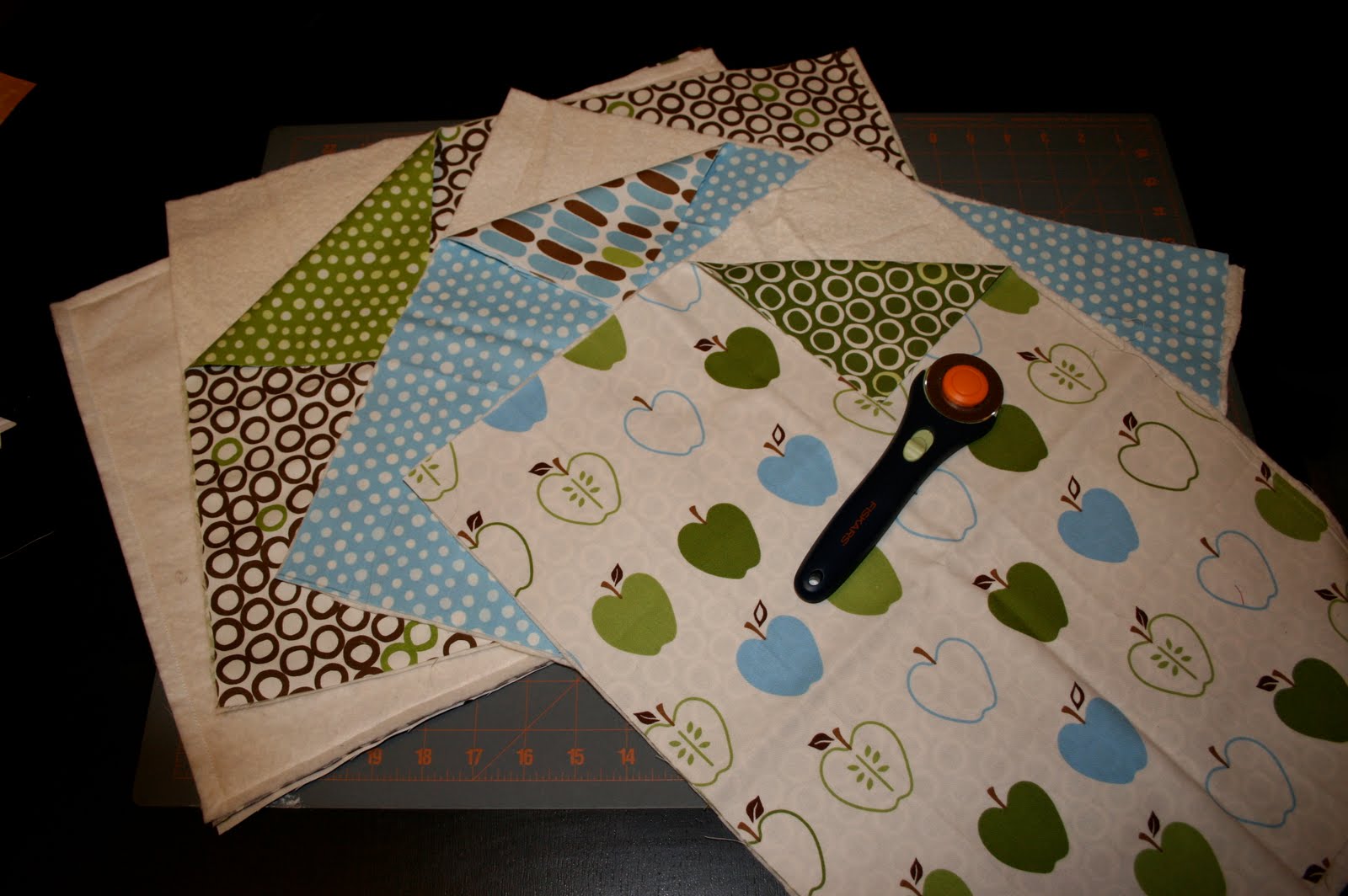 School of Crafts Placemats... the tutorial