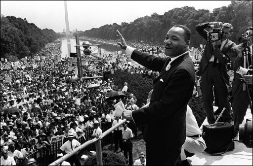 [martinlutherKingm.04041968+foto+.jpg]