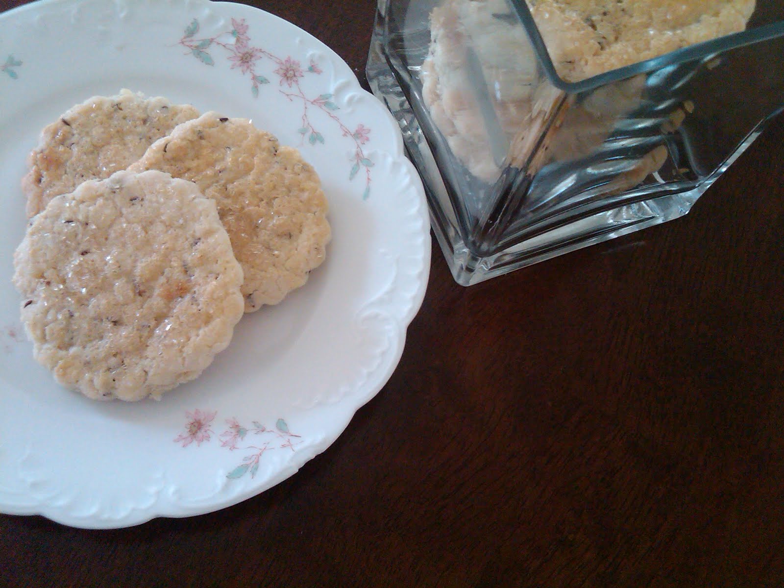 say.la vie {sweet treat tuesday caraway cookies}