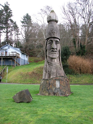 Sculpture of Chinook Indian