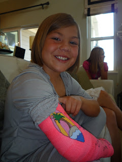 Jeff , Meagan and the kids: Maddy broke her arm