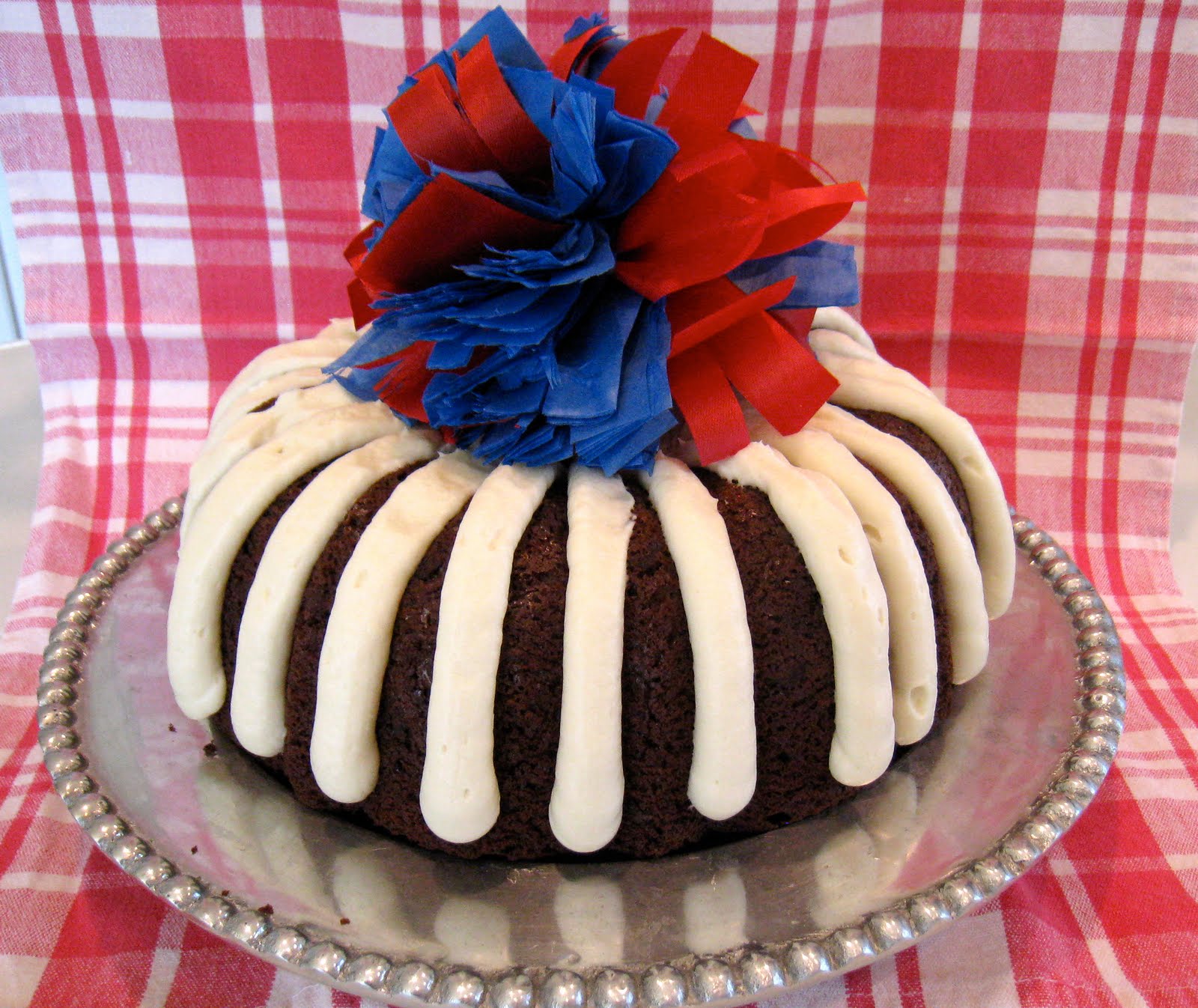 Cake bundt chocolate drizzle recipe bowl recipes vanilla glaze oil cakes easy frosting based thekitchn siriano maria credit baked make