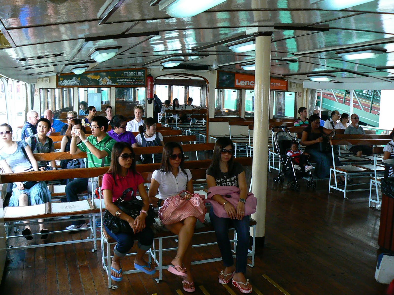 [5.+Star+ferry.JPG]